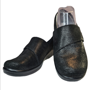 Alegria PG Lite Shiny Black Professional Shoes, Woman's Size 39/8.5US